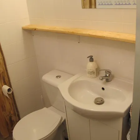 Na Lesnej Polanie ليدزبارك فارنيتسكي